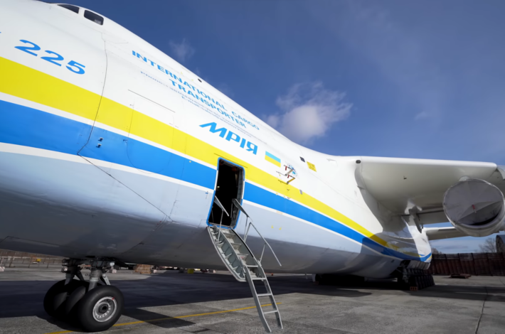 Flying Titan: Exploring the Antonov AN-225 Mriya