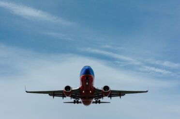 Helicopter vs. Fixed-Wing: Which Path Should You Choose?