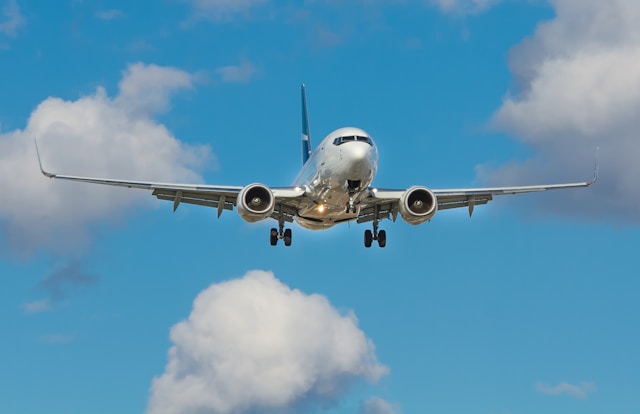 Simulator vs. Real Aircraft Training: What’s the Best Balance?